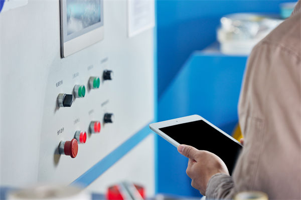 員工抵觸流程變革，數(shù)字化管理轉型如何真正落地？