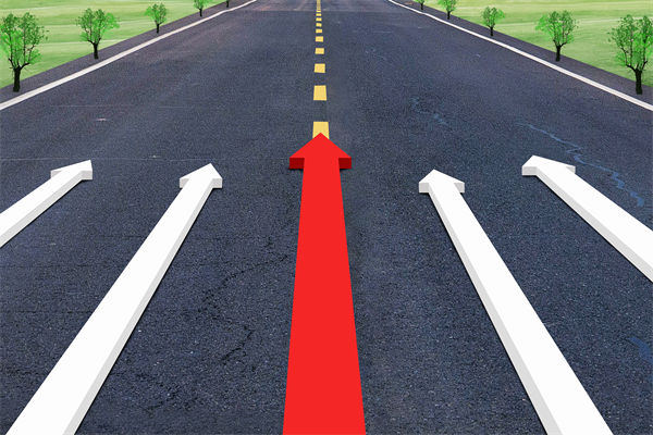 市場競爭白熱化，企業(yè)戰(zhàn)略管理如何構(gòu)建差異化優(yōu)勢？