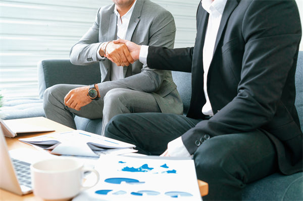 擴(kuò)張過(guò)快風(fēng)險(xiǎn)累積增高，集團(tuán)管控如何筑牢防線(xiàn)？