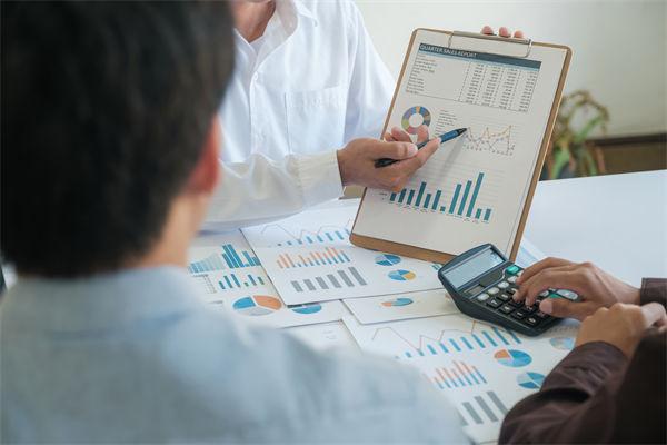 預算調(diào)整機制看似靈活，應對市場變化為何仍顯滯后？