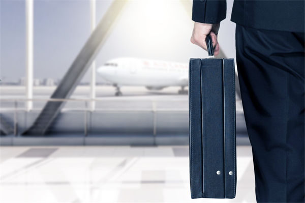 管理咨詢分析：員工因拒絕墊付差旅費不出差被開除