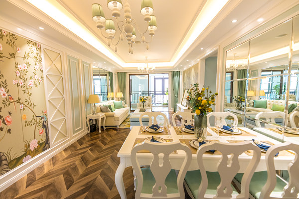 燈飾行業(yè)精益生產管理咨詢公司哪家好，能解小批量定制效率低？