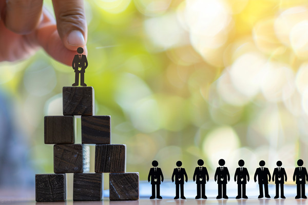 重慶人力資源管理咨詢公司推薦，能破解技能人才斷層難題么？